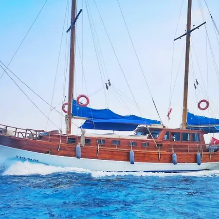 Navy Blue Yacht Charter Botel Marmaris