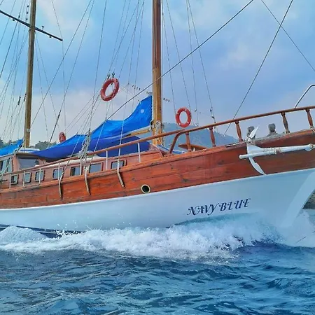 Botel Navy Blue Yacht Charter *