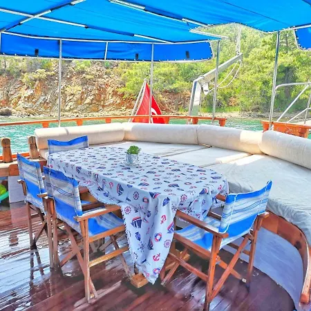 Navy Blue Yacht Charter Botel Marmaris