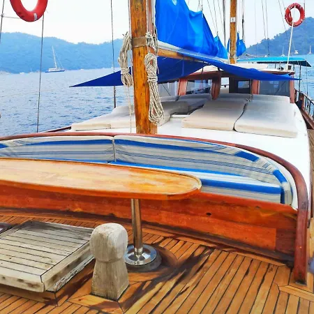 Navy Blue Yacht Charter Marmaris