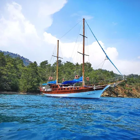 Navy Blue Yacht Charter Botel Marmaris